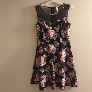 Target (Xhilaration)- floral dress size small